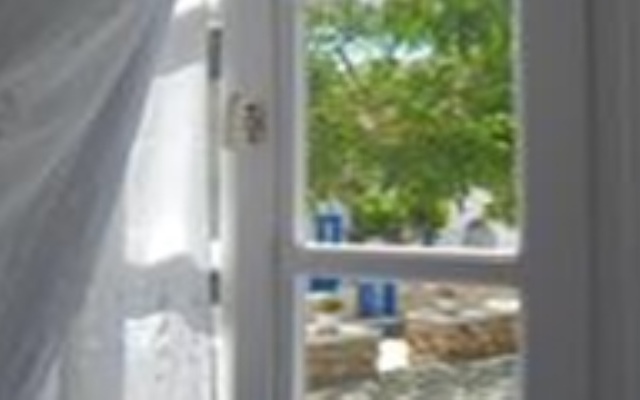 Evgenia Rooms and Apartments