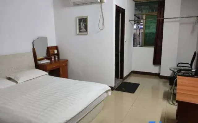 Yixiang Apartment (Huizhou Station)