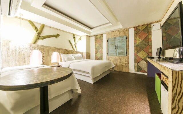 Nabi Hotel
