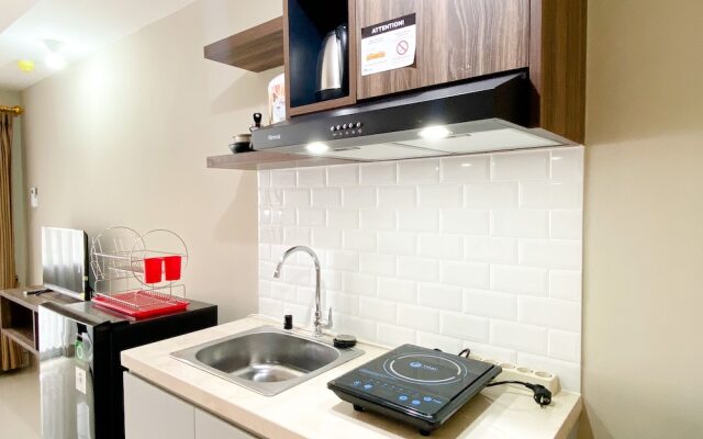 Cozy Stay Studio Apartment at LRT City Jatibening