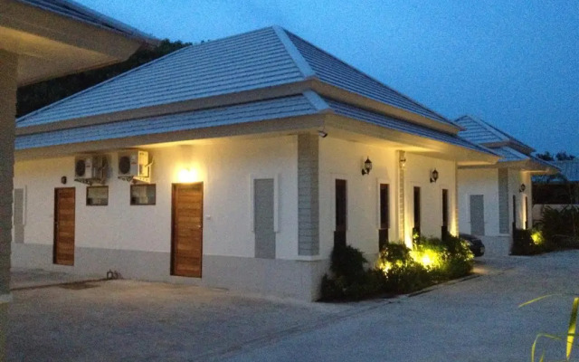 The Sixnature Resort Bangsaen