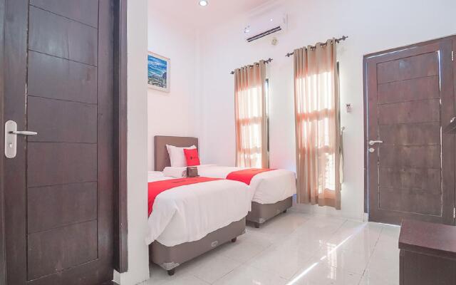 RedDoorz near Jatinangor Town Square