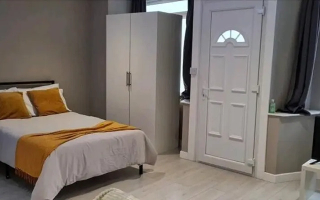 Beautiful 1-bed Studio in Burnley