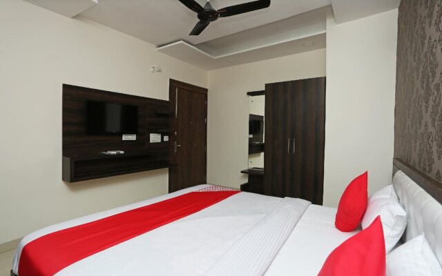 Hotel Vyom Vilas By OYO Rooms