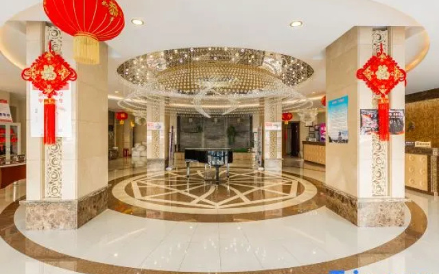Royal Hotel