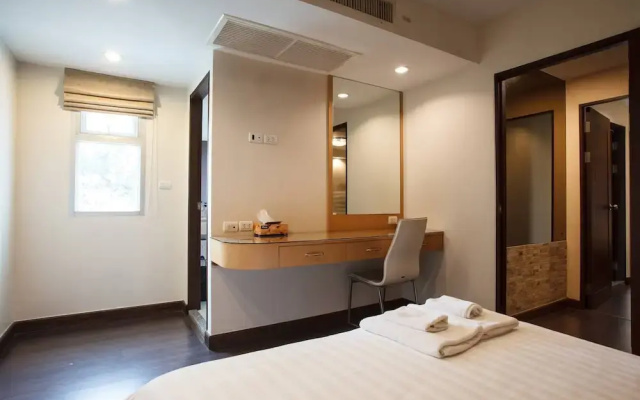 3C - 2 Bedroom Downtown Apartment With Shared Pool