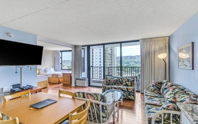 Remodeled 15th Floor Pool View Condo in the Waikiki Banyan by Koko Resort Vacation Rentals