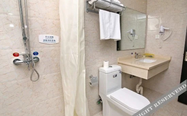 Zsmart Hotel (Shanghai Ningguo Road Subway Station)