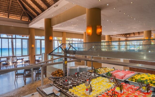 Viva Wyndham Dominicus Beach Resort — All Inclusive
