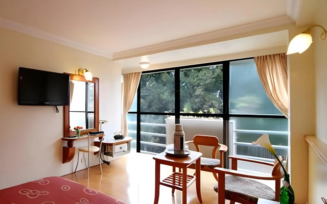 Ali-Shan Dengshan Hotel
