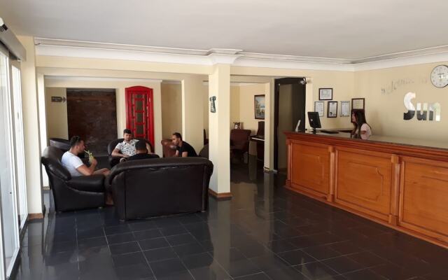 Ladonia Hotels Leo Beach Resort