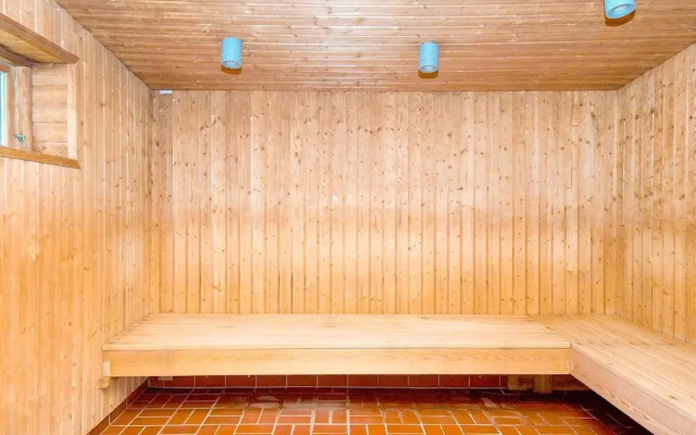 Holiday Home for 6 People in Gilleleje