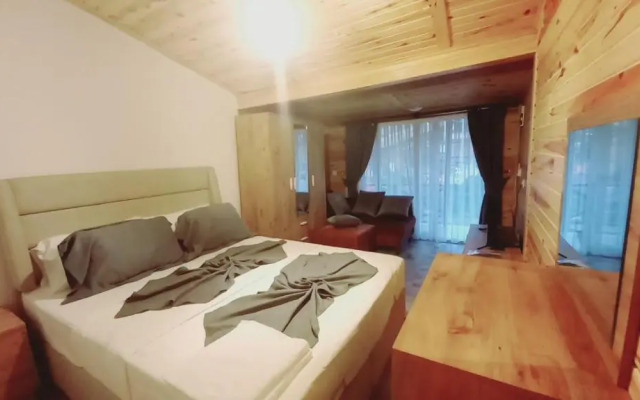 Zeyos Lodge Hotel&Restaurant
