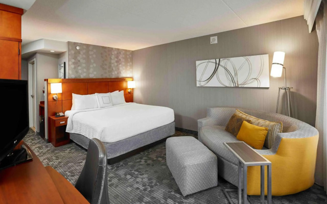 Courtyard by Marriott Toronto Brampton