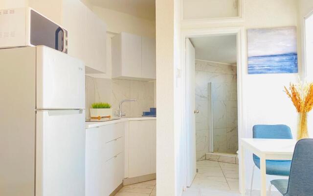 Phaedrus Living : Luxury Flat Lighthouse 75