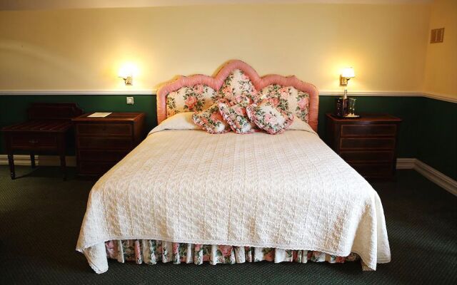 Reddans of Bettystown Luxury Bed & Breakfast, Restaurant and Bar