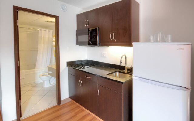 Motel 6 Lethbridge, AB