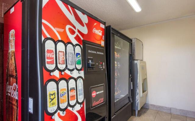 Red Roof Inn Shelbyville