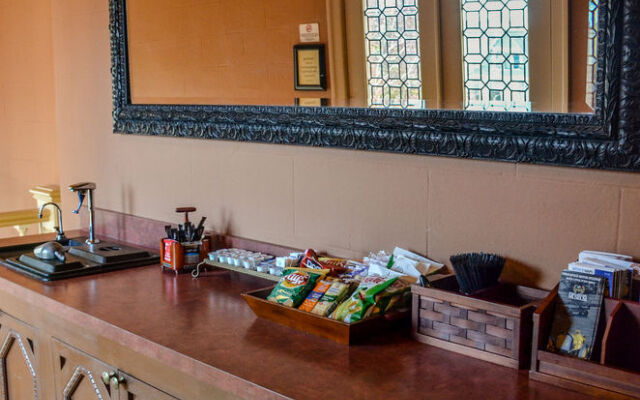 Inn at the Villa
