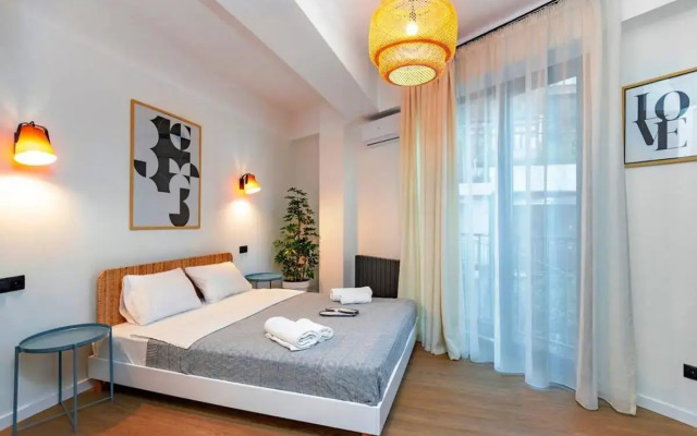 Stylish 2BR apt w huge terrace in Old Tbilisi