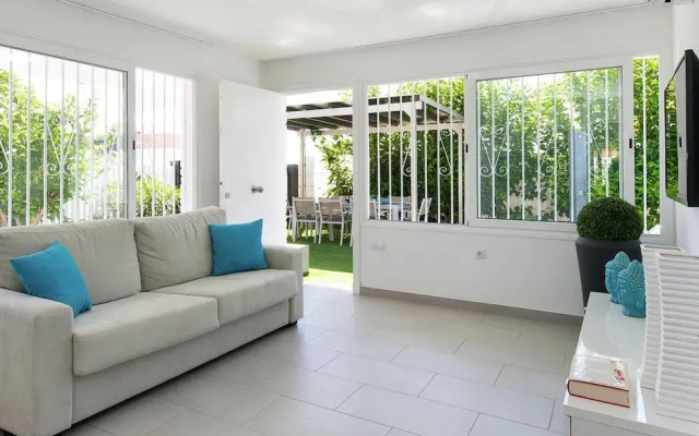 Bungalow in San Agustin With Pool