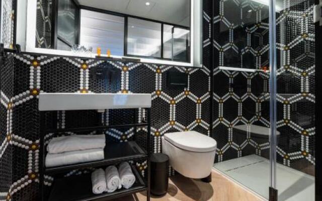 Reina 107 Beach Boutique