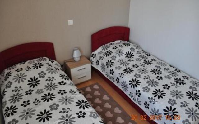 Apartment Dragica 2