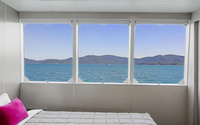 Whitsunday Explorer Small Ship Cruising