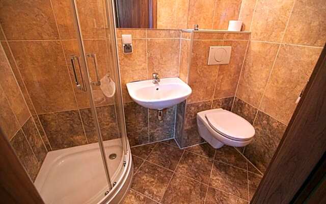 Pensjonat Lew Jaskiniowy