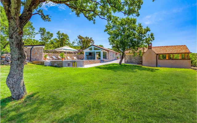 Two-Bedroom Holiday Home in Smrika