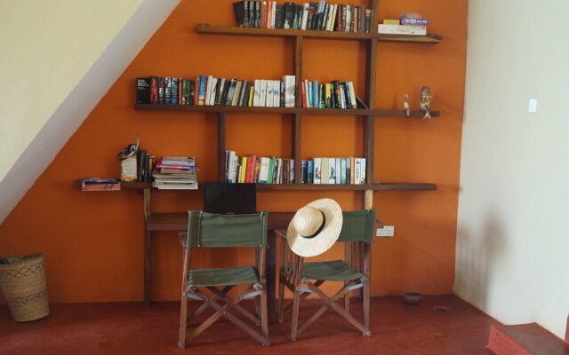 Pangani Cliffs Lodge