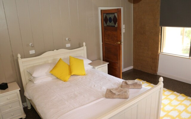 Mudbrick Top of Town