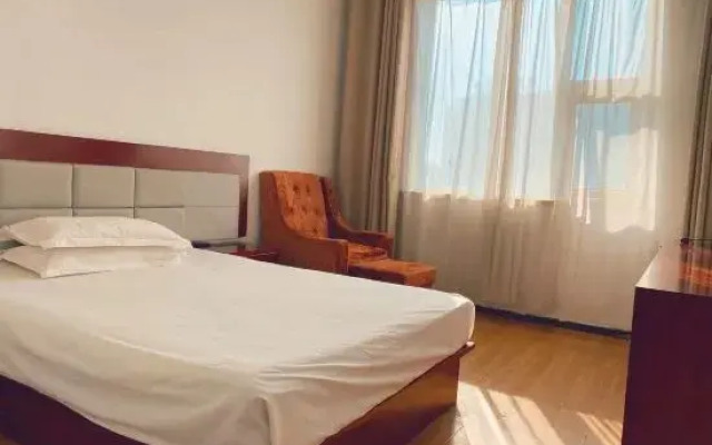 Zhumadian Shanhe Hotel