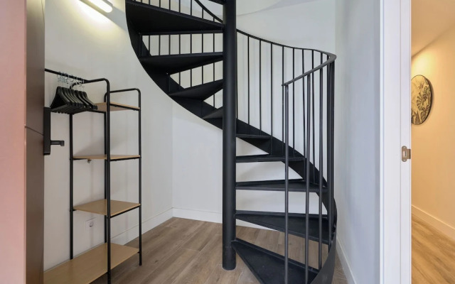 Casa Pizarro, by Homing U