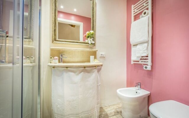 Arno Apartment B by Mmega