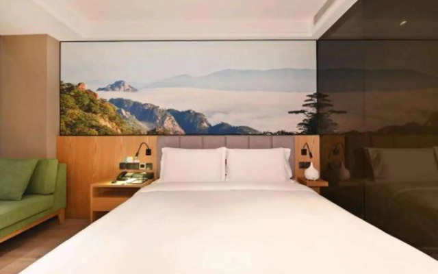 True Go Hotel (Beijing Summer Palace)