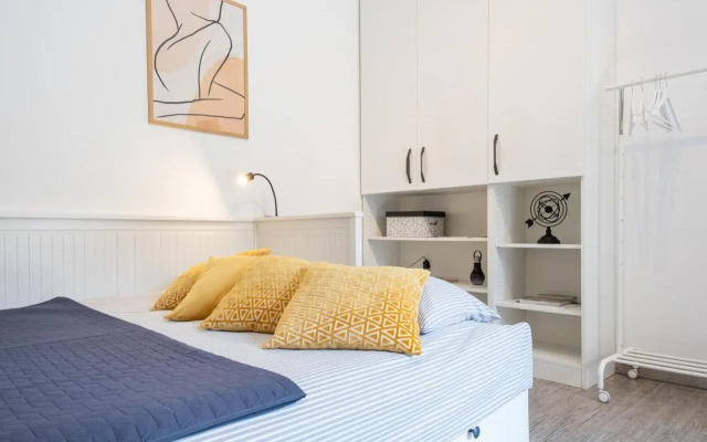 Studio Apartment Les - 4 min walk from amphiteatre