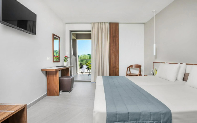 Iris Hotel