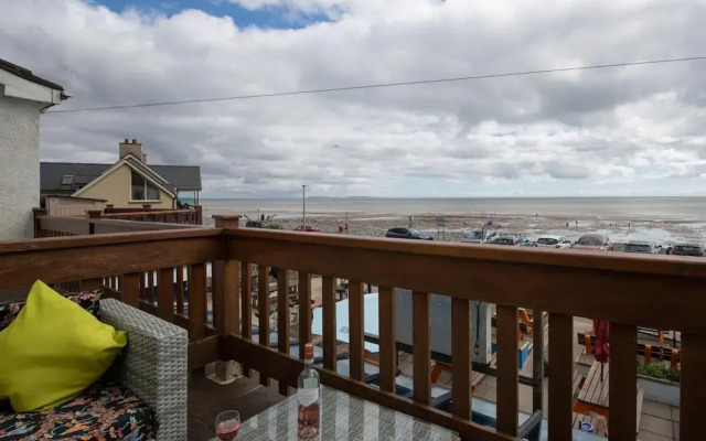 Temple Bar Apartment - Sea Front Views