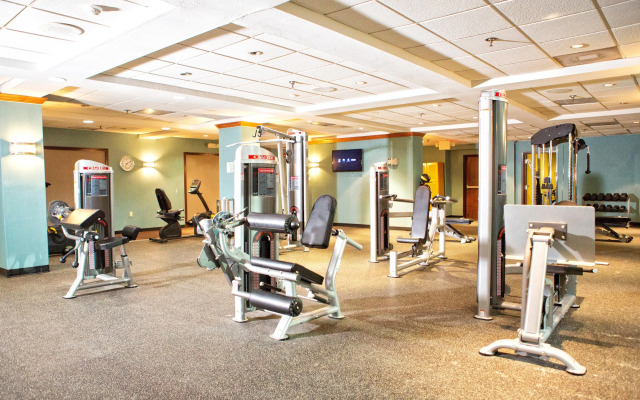 Clarion Hotel & Suites Conference Center Memphis Airport