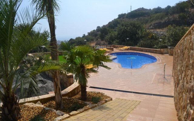 Hotel Simón