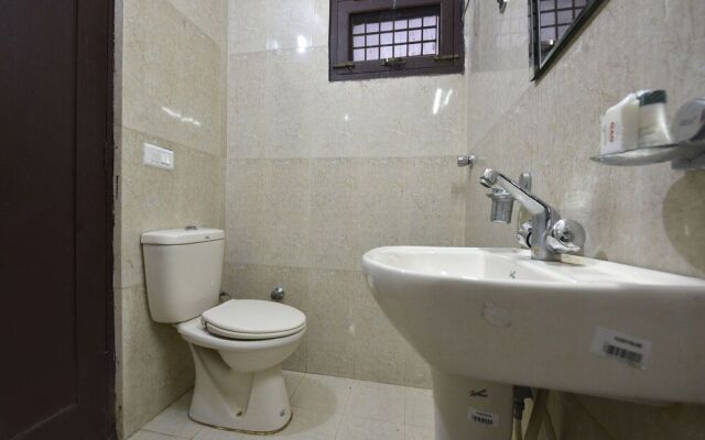 OYO 10753 Hotel Triund Regency