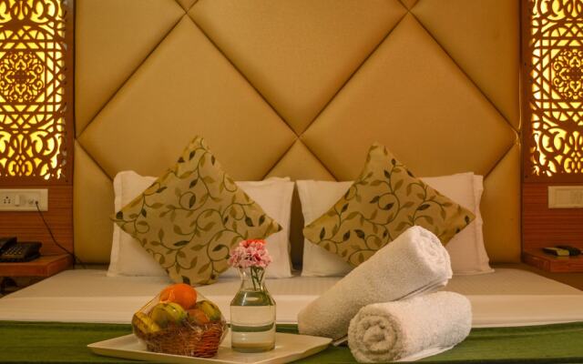 OYO 13836 Hotel Manu Vatika