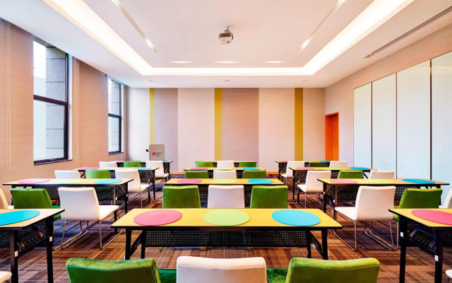 Aloft Dongguan Dynamic Town