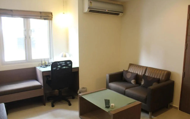 The Lotus - Apartment Hotel, Venkatraman Street