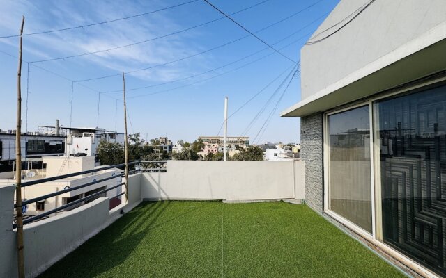 HomeEscape Luxe 2BHK Penthouse Near LIG