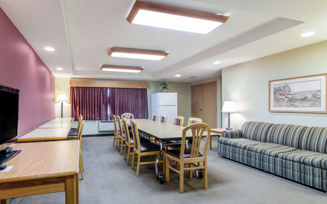 Rodeway Inn