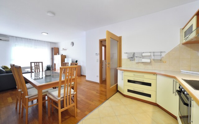 LXXVII Apartment