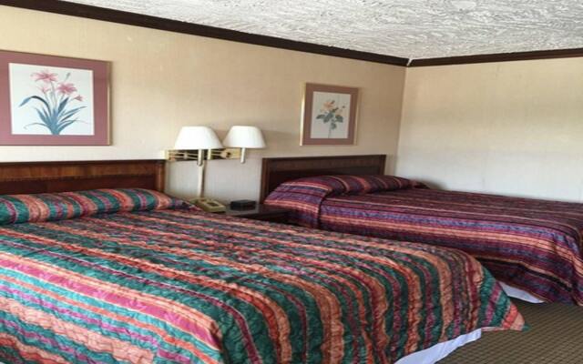 Kingston Inn & Suites