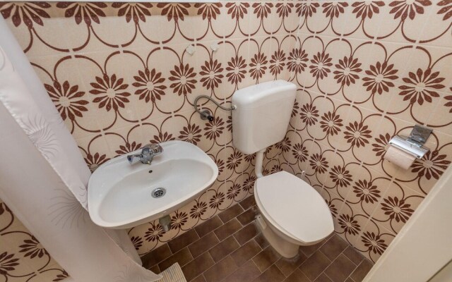 Awesome Apartment in Rab With 2 Bedrooms